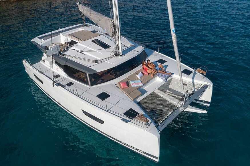 Astrea42_catamarano_vela_FountainePajot72